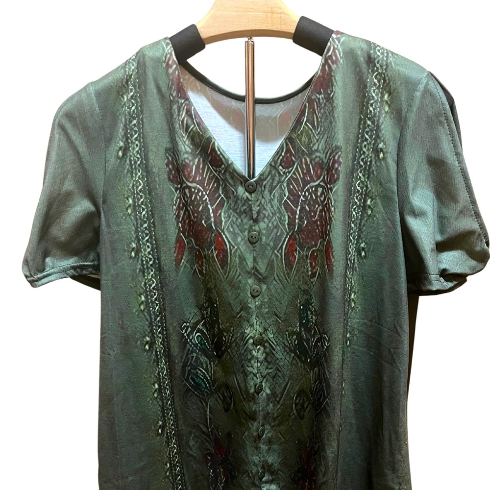 Unbranded Green Parterned Top